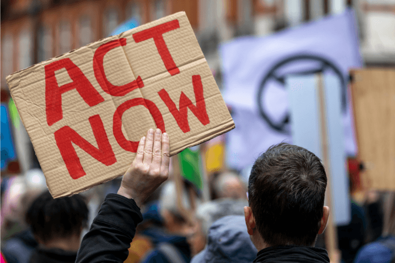 immagine act now cartello per l'articolo sul climate change